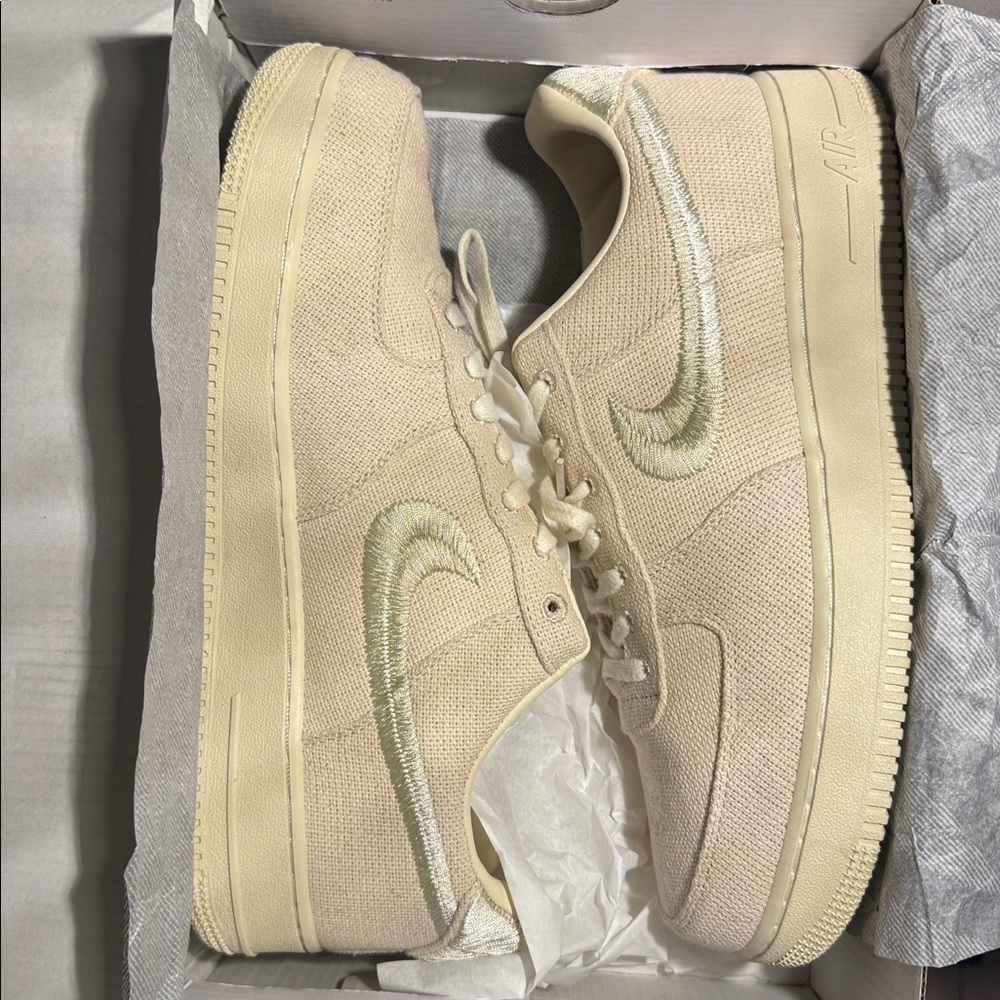 Nike Air Force 1 Low Stussy - BRAND NEW